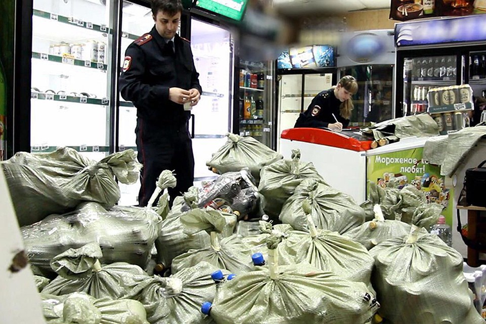Более полутора тонн незаконного алкоголя изъяли в Хабаровске