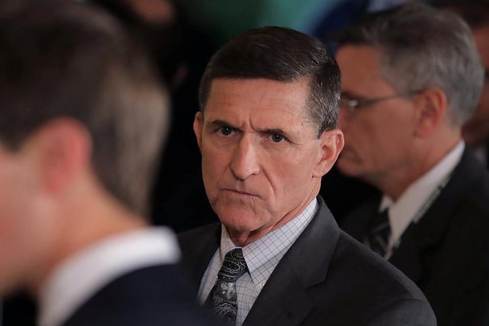 Ушедший в отставку советник президента США по национальной безопасности Майкл Флинн общался с российской студенткой, изучавшей историю разведки