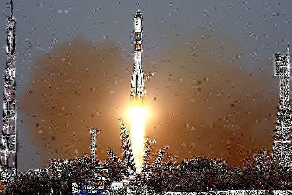 С Байконура успешно стартовала ракета-носитель «Протон-М» с военным спутником