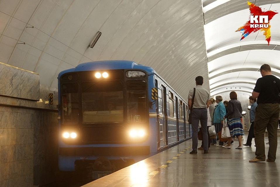 На «фиолетовой» линии московского метро произошел сбой На «фиолетовой» линии московского метро произошел сбой