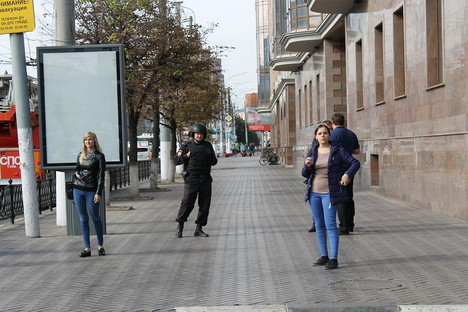20 сентября массовая истерия докатилась и до города-оружейника. Фото: Елизавета ПИСКАРЕВА
