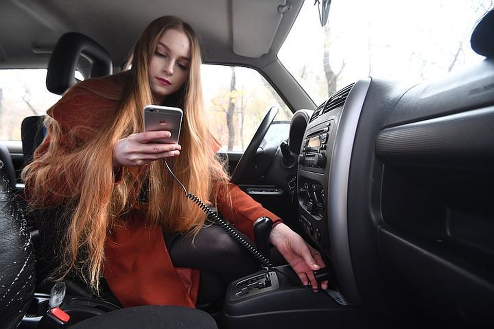 Дешевые китайские автомобильные зарядки для прикуривателя не способны поддерживать постоянный уровень напряжения