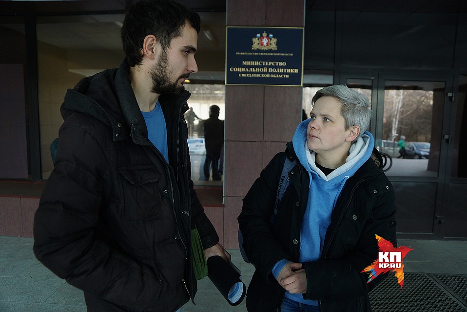 Юлия Савиновских и ее муж в силах воспитать и обеспечить необходимую медицинскую помощь приемным детям