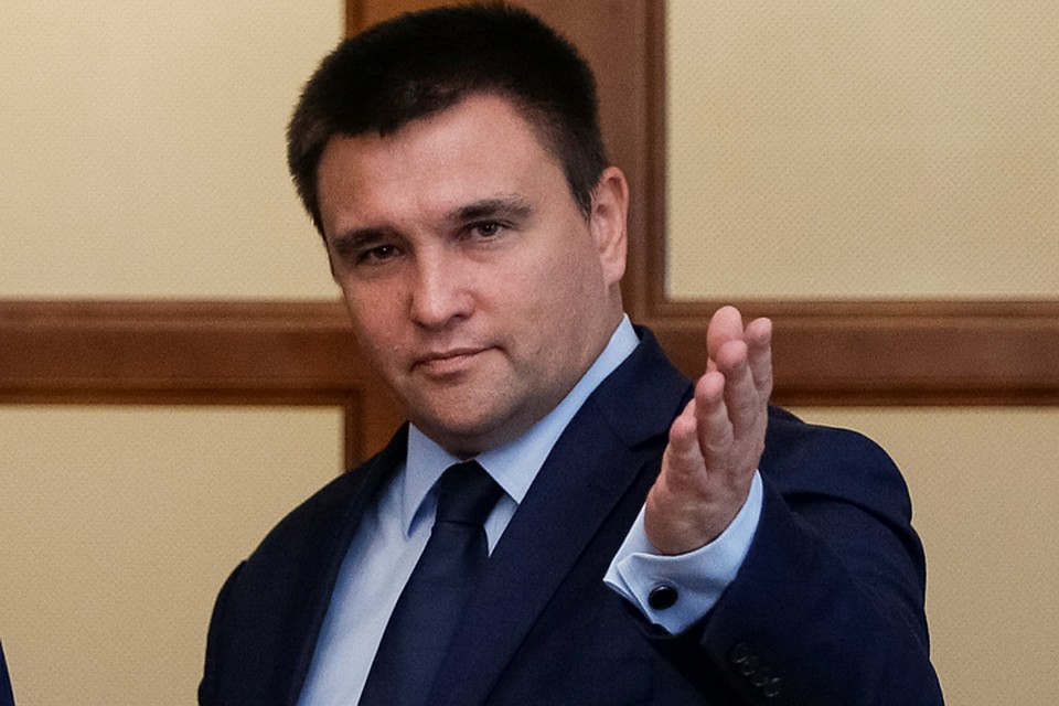 Нам нужно все это оборудование, логистическая поддержка и тренировки, - рассказал украинским журналистам министр иностранных дел Украины Павел Климкин