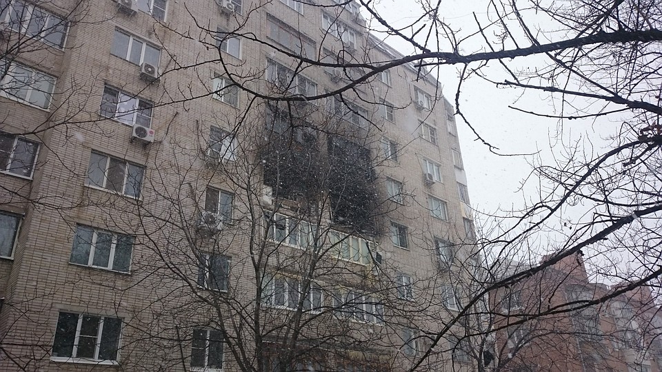 Взрывом газа выбило окна