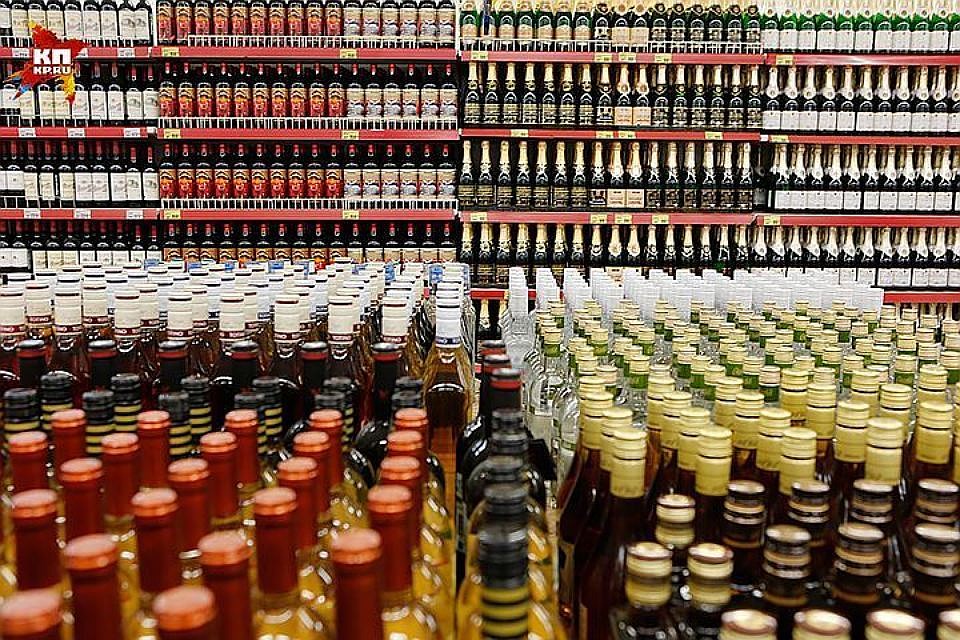 В России снизилась розничная продажа практически всей алкогольной продукции