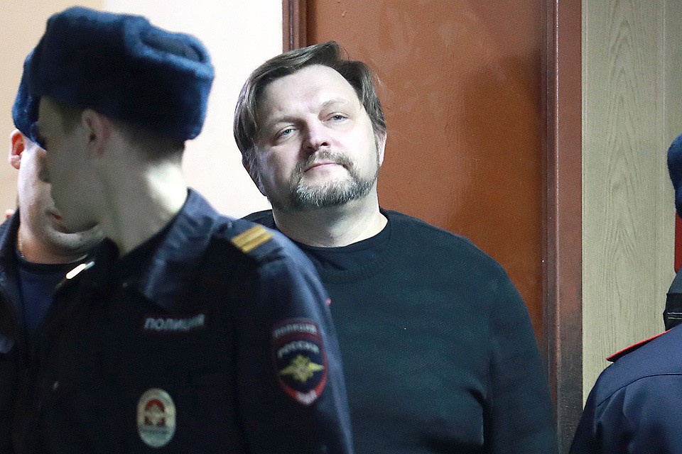 Бывший губернатор Кировской области Никита Белых перед началом оглашения приговора Пресненского суда. ФОТО Сергей Фадеичев/ТАСС