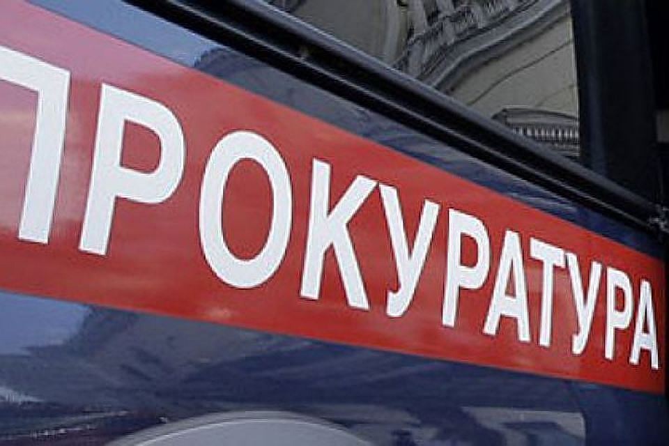 Восемь молодых людей из Колпино, избивших девушку, получили год колонии и обязательные работы Восемь молодых людей из Колпино, избивших девушку, получили год колонии и обязательные работы
