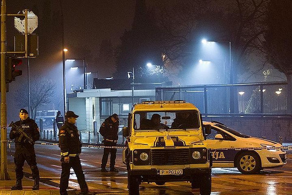 Неизвестный мужчина атаковал здание американского посольства в Черногории