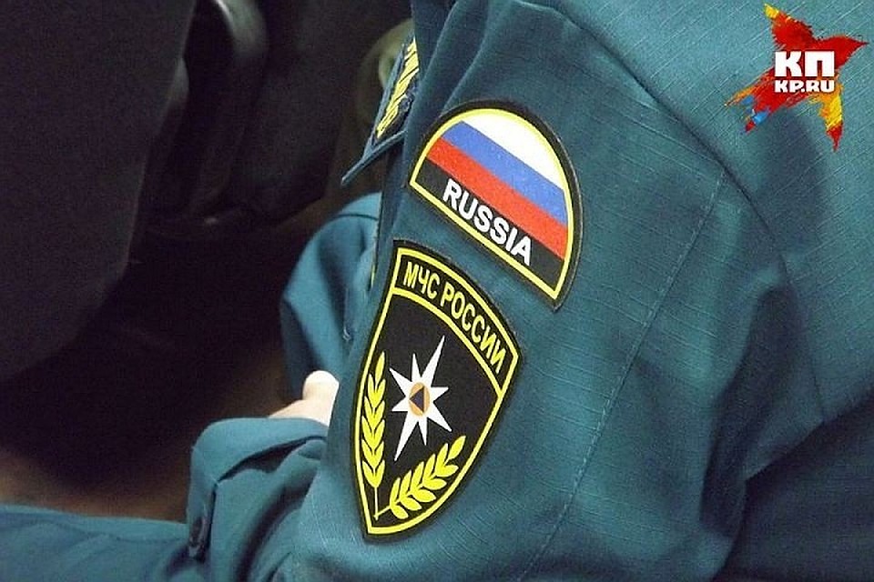 Огнеборцы передали потерпевшего врачам