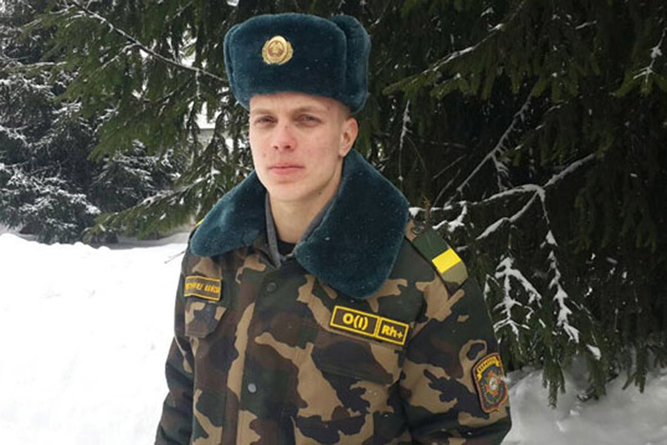 Старший сержант Виктор Батинев – часовой, задержавший беглеца. Фото: ВВ МВД.