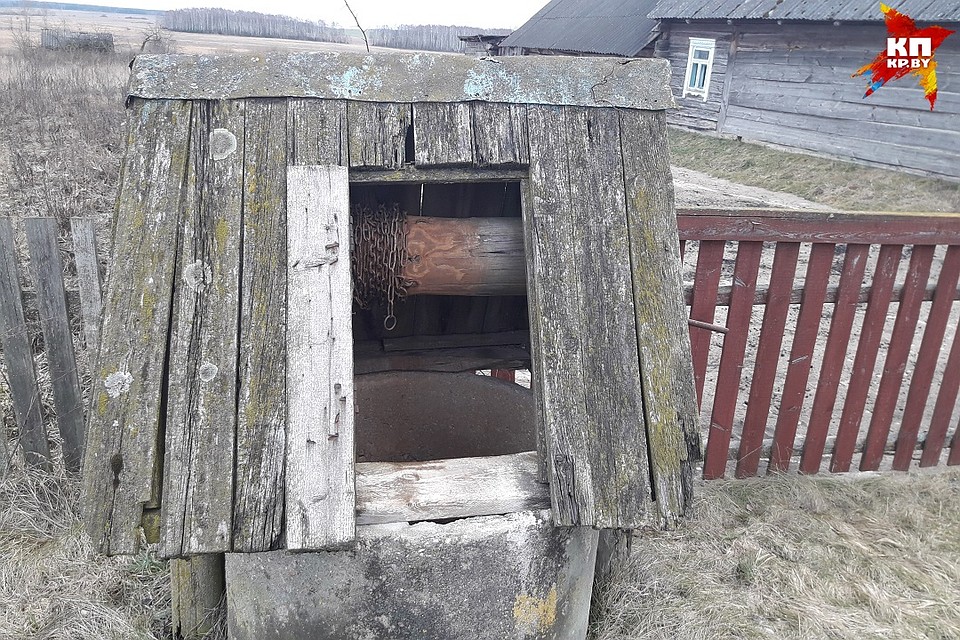 Мужчина сорвался, спускаясь по металлическому тросу в 6-метровый колодец. Фото носит иллюстративный характер.