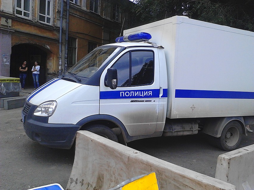 Полицейские ищут подозреваемого