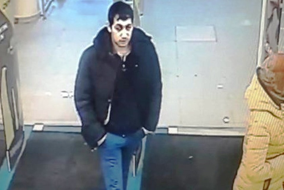 Полиция разыскивает этого человека