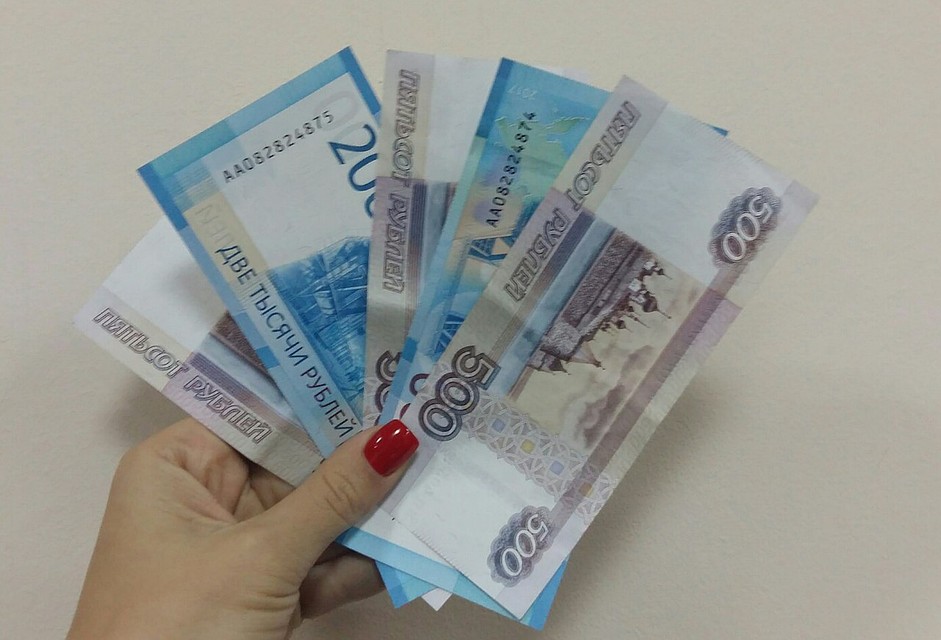 Повышенные оклады будут начислять с 1 мая.