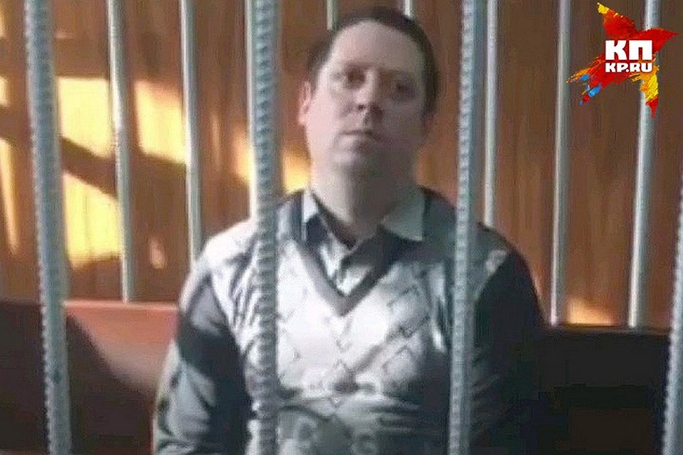 Охранника "Зимней вишни" Сергея Антюшина оставили в СИЗО