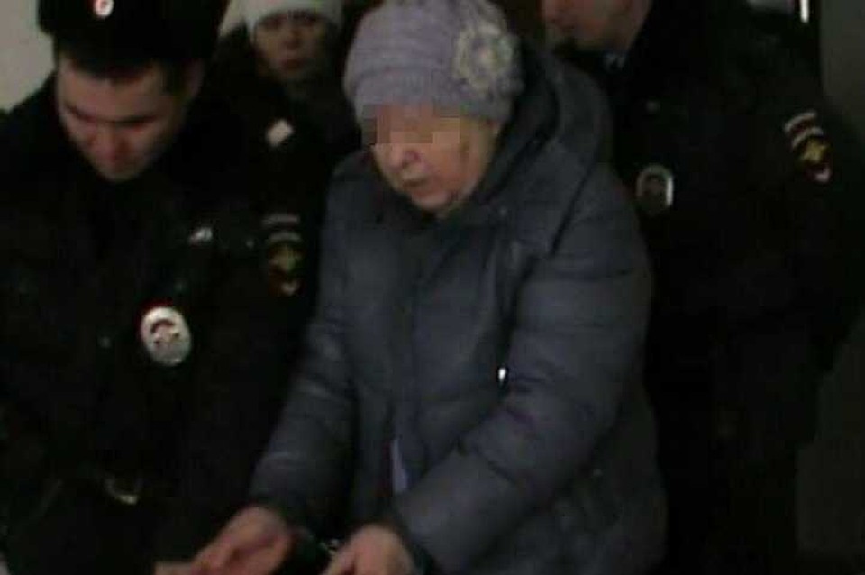 Пенсионерка зарезала почтальона, чтобы забрать деньги