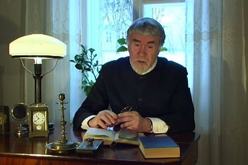 Кадр из фильма «…В разны годы...». Валентин Курбатов. Воспоминания о Хранителе».