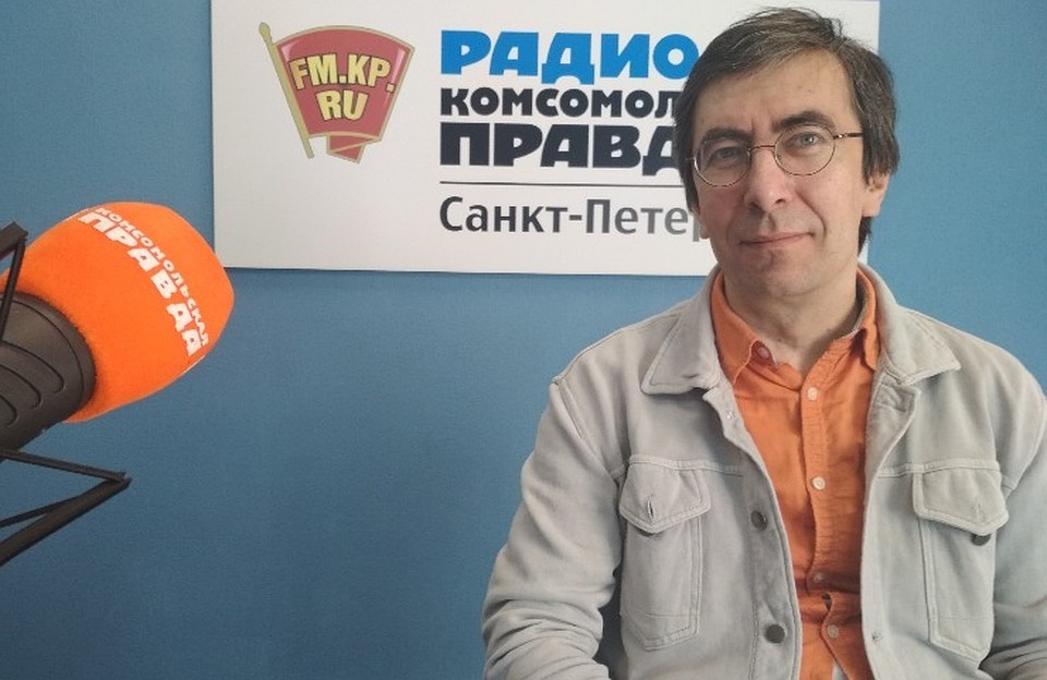 Эдуард Гайдай в студии радио «Комсомольская Правда в Петербурге»