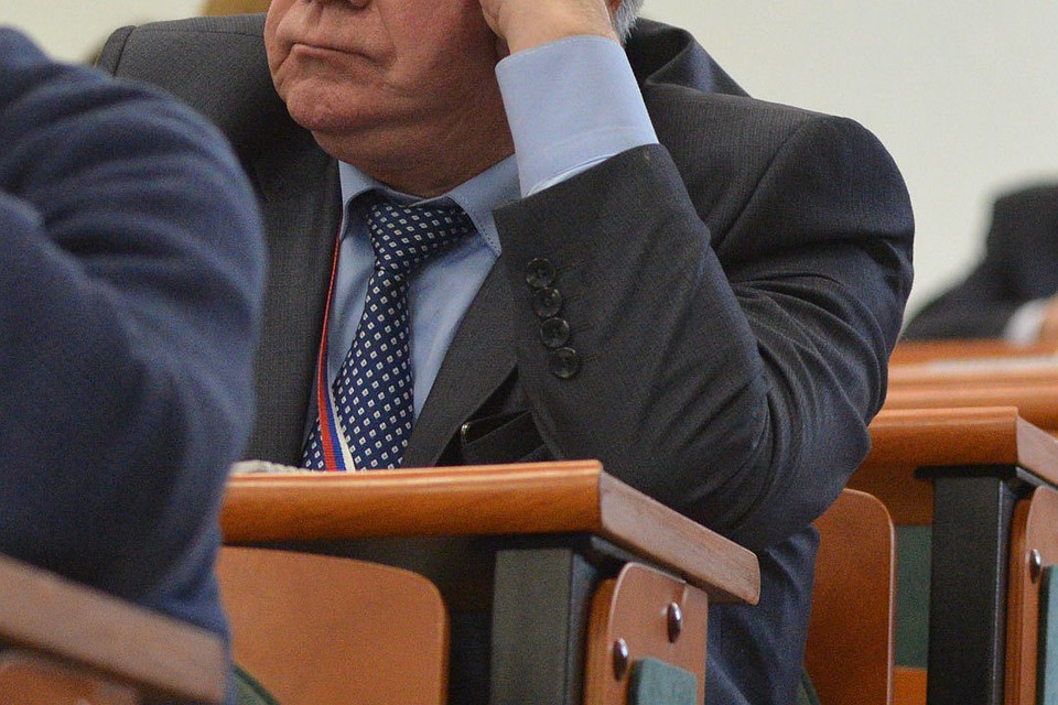 В Дагестане замминистра уволили с работы из-за связи с министром