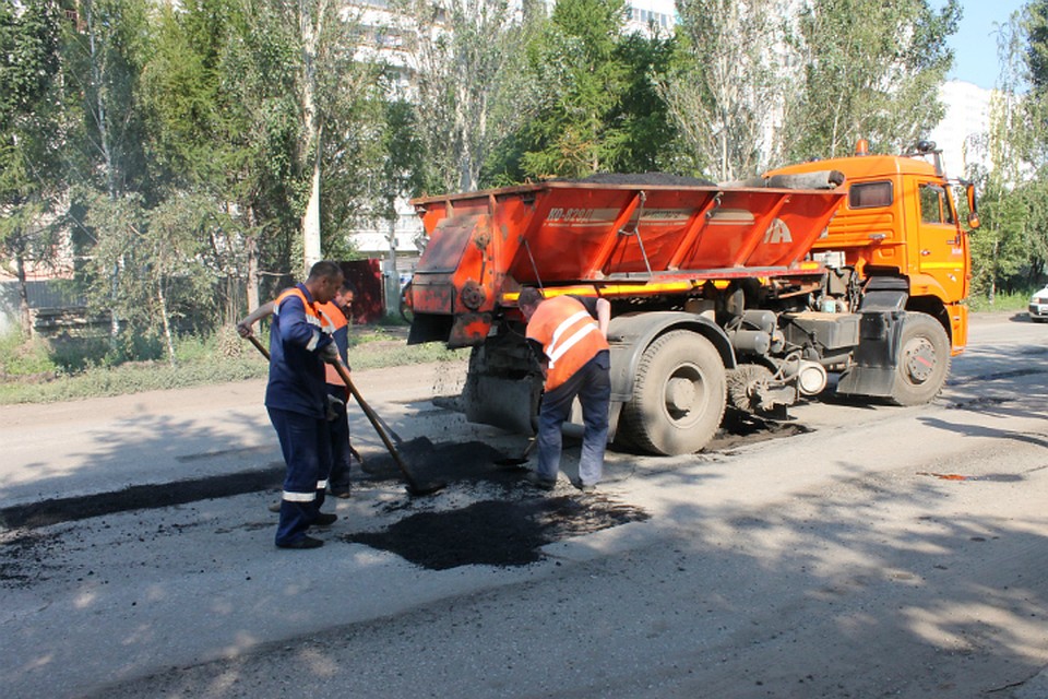 Дорогу должны отремонтировать до конца лета.