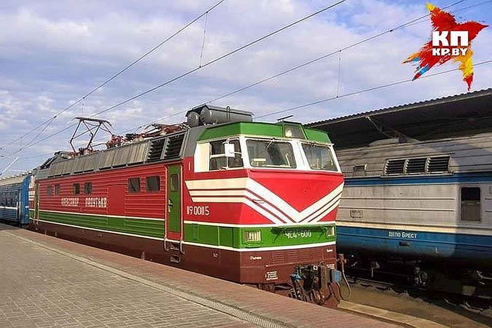БЖД назначила на праздничные выходные более 100 дополнительных поездов.