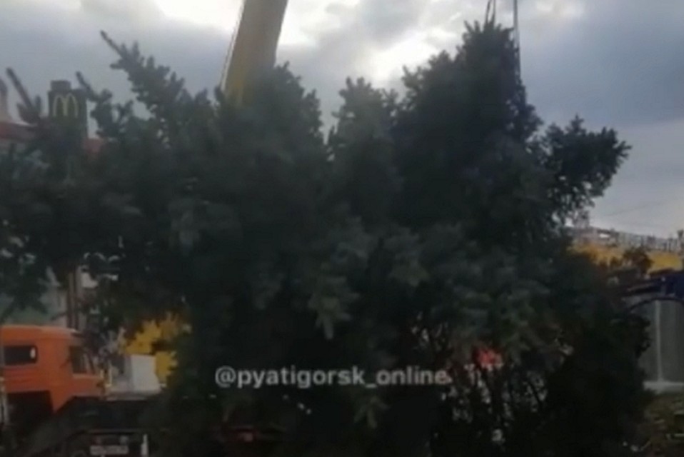 У поста уже более двух тысяч откликов. И большинство — негативные.