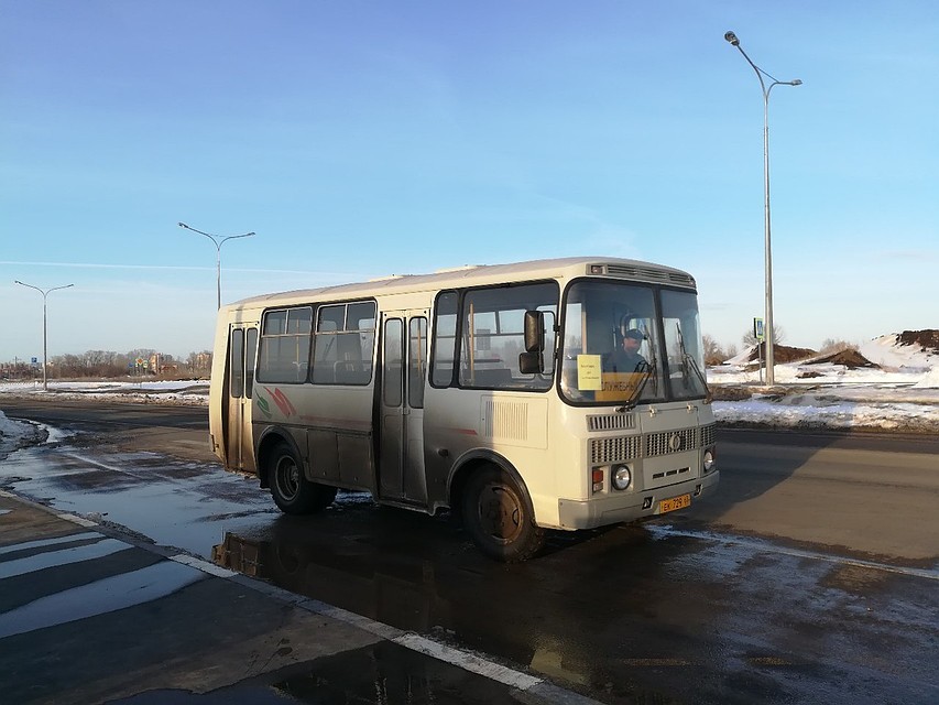 До этого автобусы ходили без номера