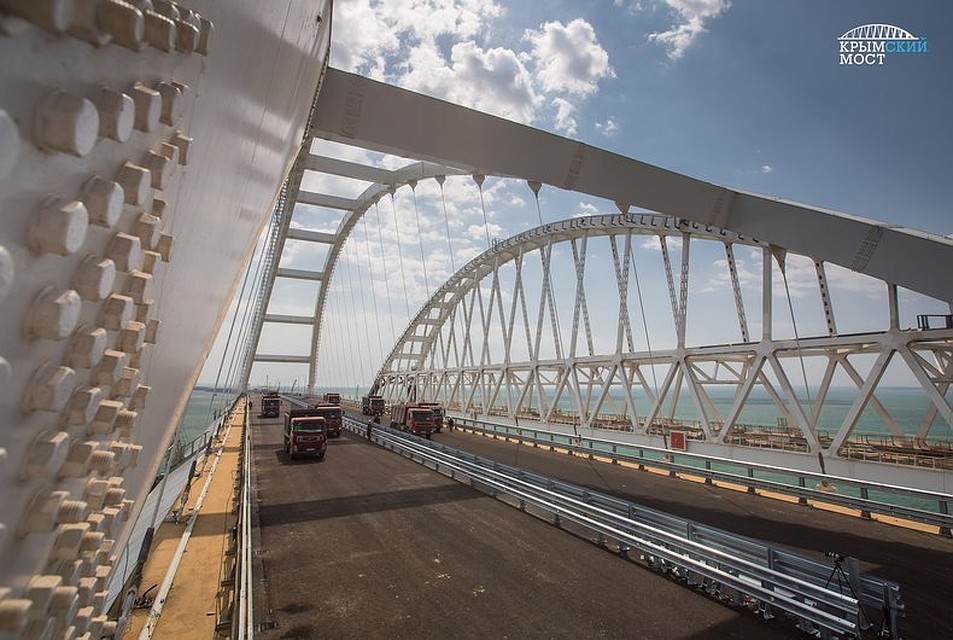 Фото: инфоцентр "Крымский мост"