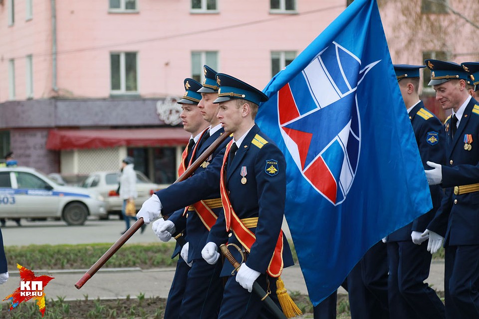 Репетиция Парада Победы прошла в Барнауле. Фото: Олег УКЛАДОВ