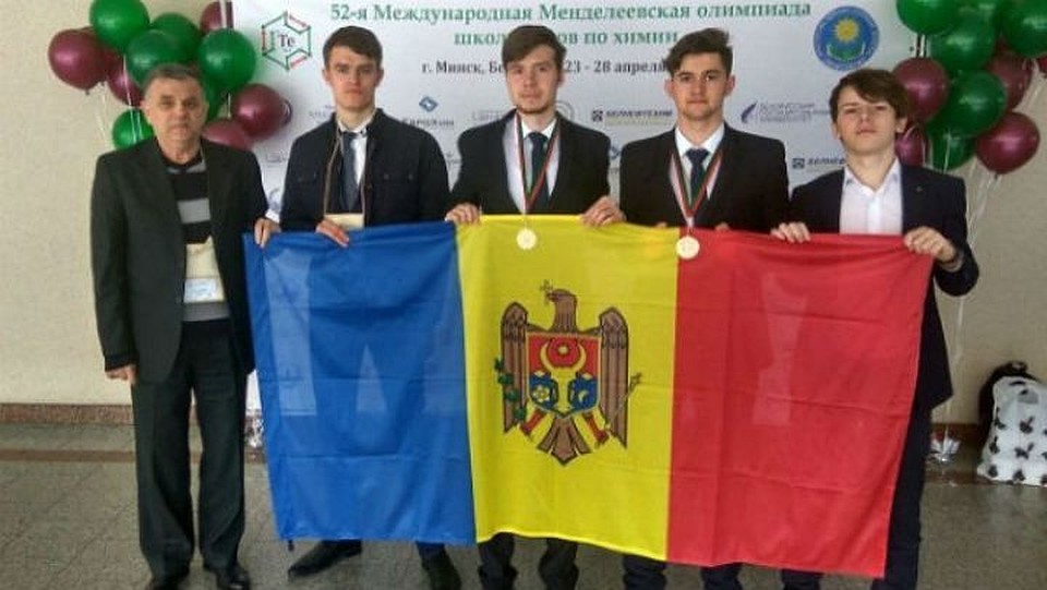 Школьники из Молдовы привезли домой бронзовые медали. Фото: actualitati.md