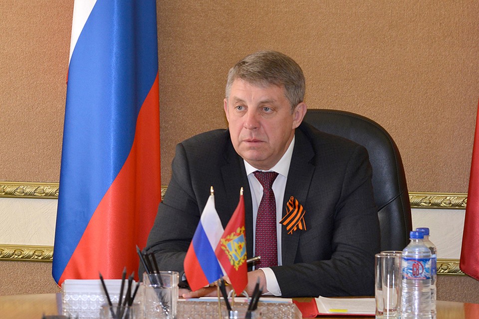 Александр Богомаз обсудил с заместителями губернатора подготовку к 9 мая.