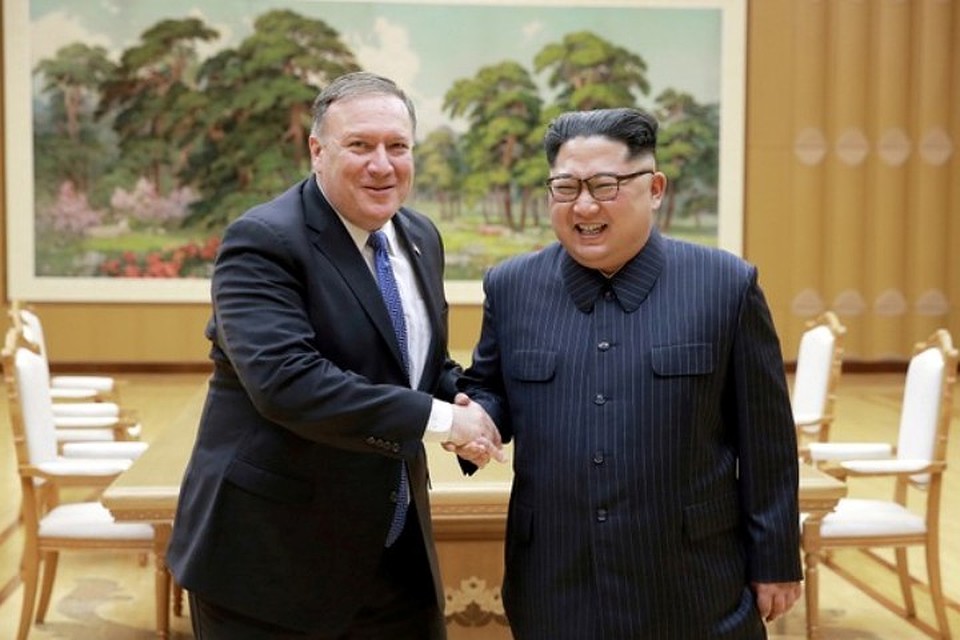 Госсекретарь США Майк Помпео н встрече с лидером КНДР Ким Чен Ыном в Пхеньяне