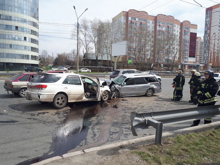 В центре Томска произошло крупное ДТП. Фото: пресс-служба УМВД по Томской области.