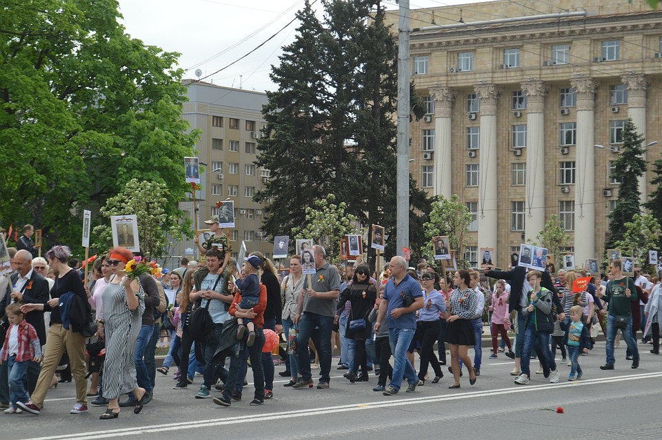 В Донецке в День Победы 2018 прошло самое масштабное шествие "Бессмертного полка" по всей Республике