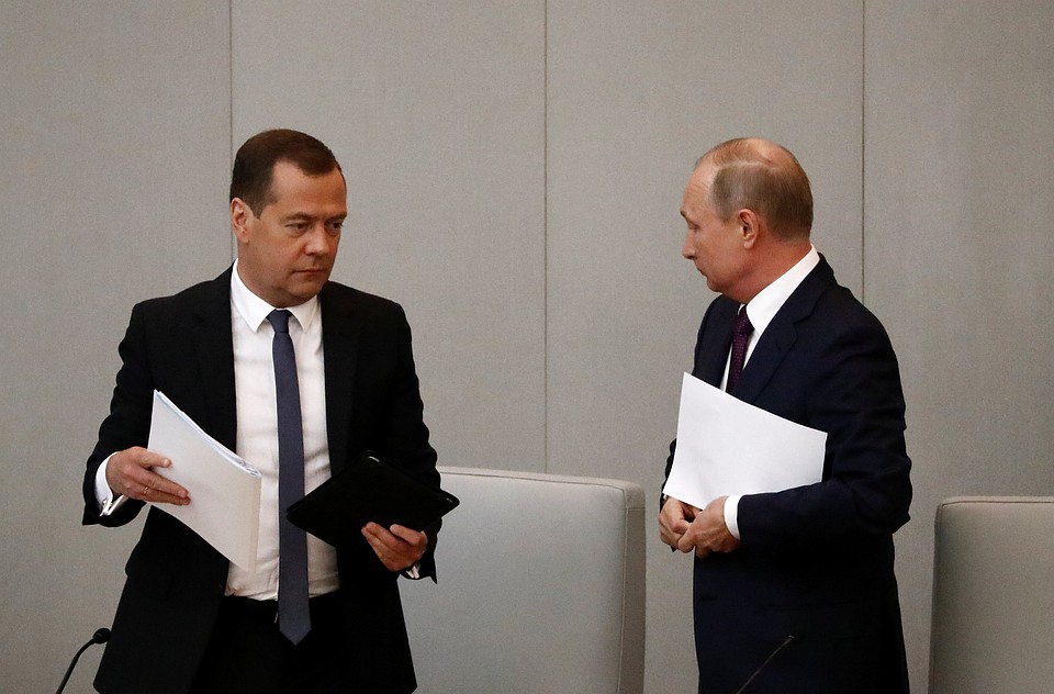Премьер-министр России Дмитрий Медведев и президент РФ Владимир Путин