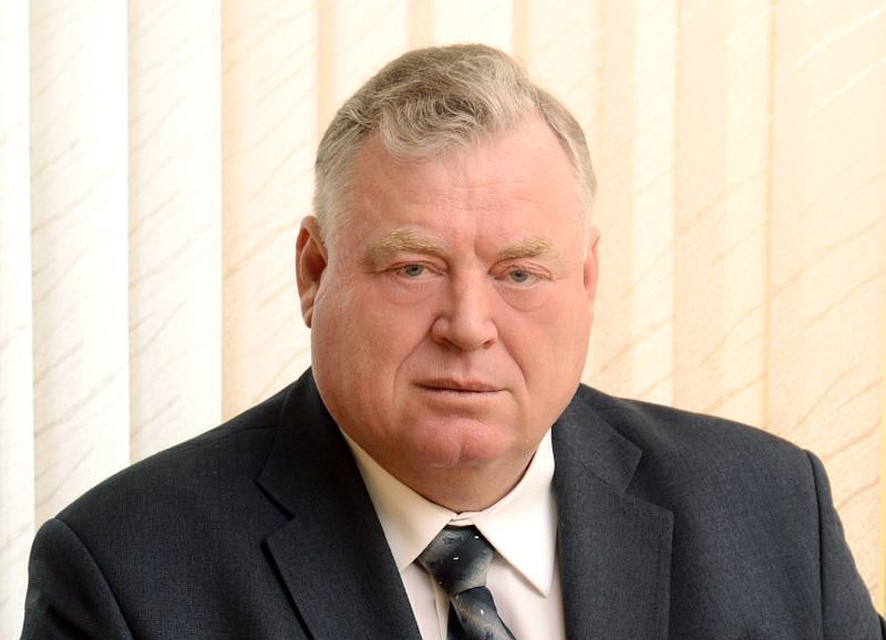 На сайте администрации Юрюзани до сих пор висит фото Замятина.
