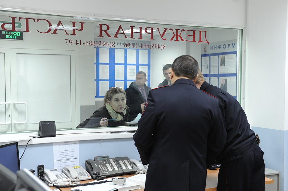 Псковичка перевела 13 тысяч рублей мошенникам и обратилась за помощью в полицию.