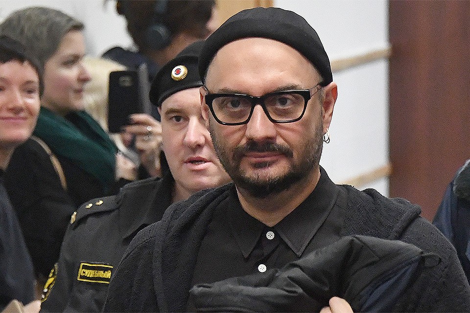 Кирилл Серебренников в помещении Басманного суда.