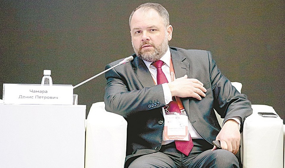 Председатель городского Комитета по информатизации и связи Денис Чамара.