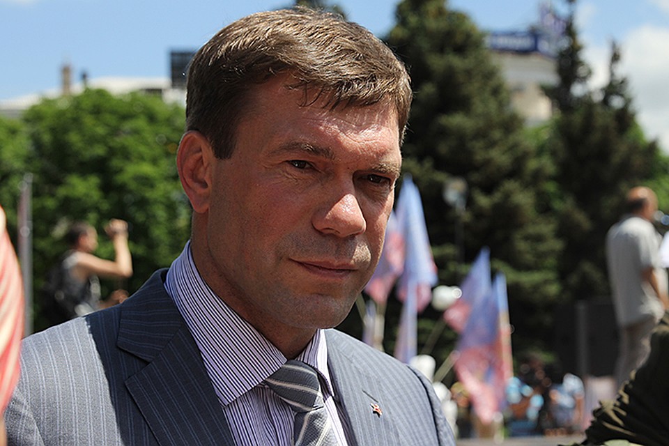 Олег Царев