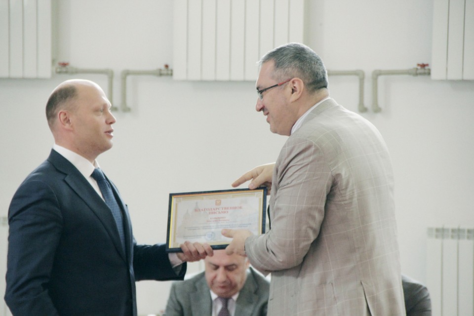 «Завод Красный Якорь» был отмечен благодарственным письмом и. о. главы района Михаила Шарова за активное участие в жизни Канавина. Фото предоставлено пресс-службой Гордумы Нижнего Новгорода.