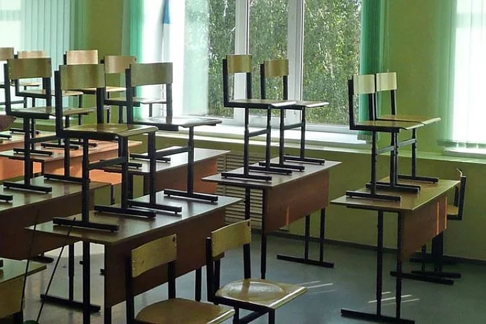 В день Последнего звонка в шести магазинах Ростова-на-Дону в обход закона продавали алкоголь.