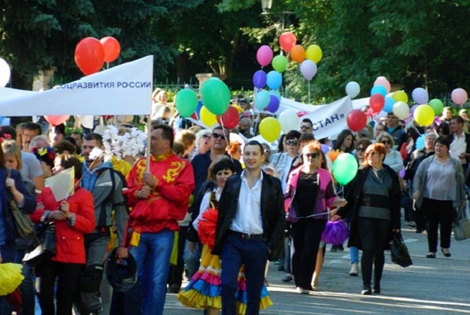 В параде приняли участие 25 городских здравниц.