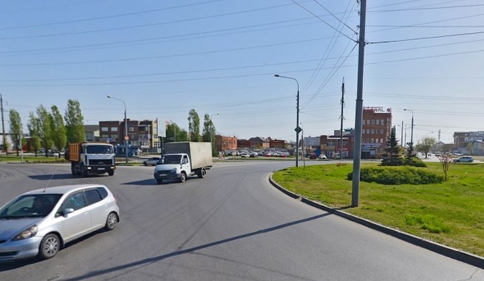 Кольцо Малиновского и Доватора - один из самых проблемных участков в городе.