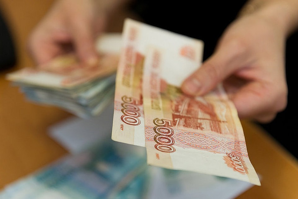 У петербуржцев долги перед Фондом капремонта.