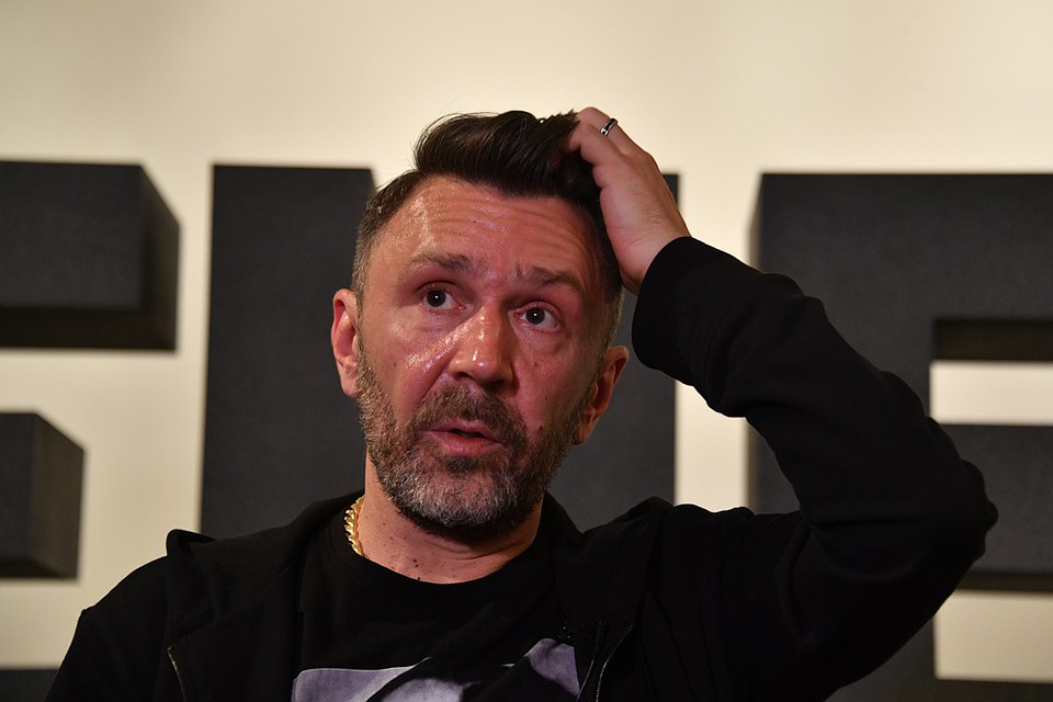 Сергей Шнуров посвятил стихотворение пенсионному возрасту в России.
