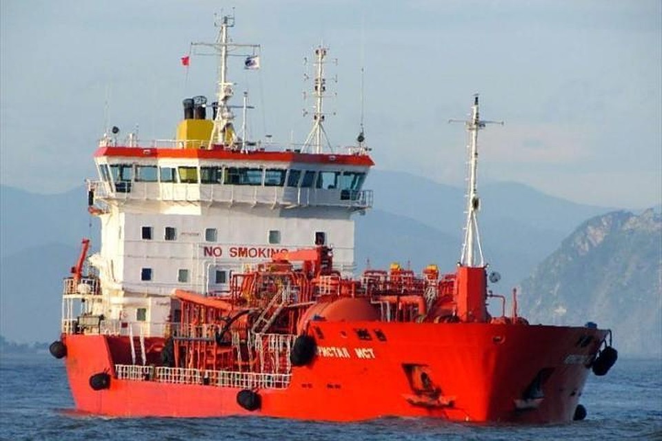 История с застрявшими в ОАЭ танкерами - не так проста, как кажется. Фото: marinetraffic.com\Михаил Зеленцов