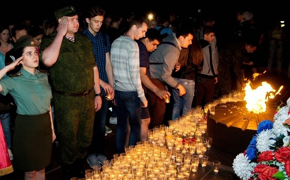 Томск присоединился к акции "Свеча памяти" в девятый раз. Фото: ГТРК Томск.