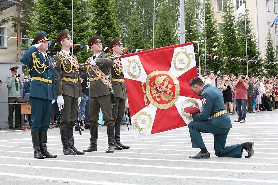 Курсанты закончили военный институт. Фото: Николай МАГАС